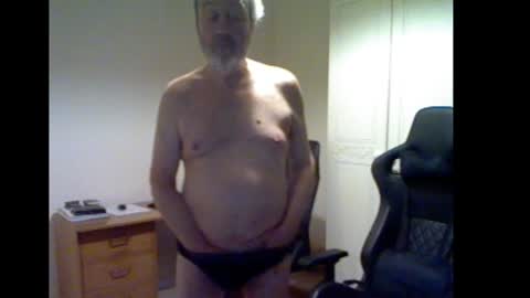 Snapshot of erasmus_d chatting on February 5, 2025, 6:37 pm erasmus_d online show from February 5, 2025, 6:37 pm