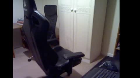 Snapshot of erasmus_d chatting on March 1, 2025, 6:00 pm erasmus_d online show from March 1, 2025, 6:00 pm