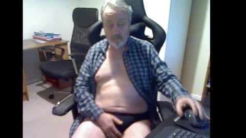 Snapshot of erasmus_d chatting on March 12, 2025, 6:11 pm erasmus_d online show from March 12, 2025, 6:11 pm