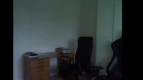 Snapshot of erasmus_d chatting on October 3, 2025, 5:10 pm erasmus_d online show from October 3, 2025, 5:10 pm