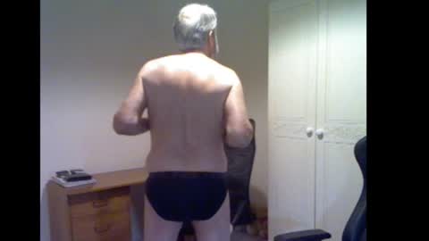 erasmus_d online show from February 14, 2026, 5:53 pm