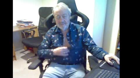 erasmus_d online show from March 28, 2026, 6:40 pm