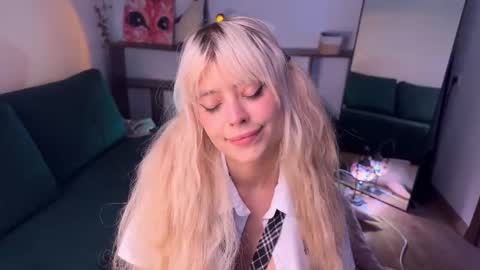 Snapshot of erectioneeering chatting on October 12, 2025, 11:42 am Alissa online show from October 12, 2025, 11:42 am