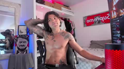 Snapshot of eren_blade_ chatting on October 11, 2025, 9:13 pm Tht BOSS Eren online show from October 11, 2025, 9:13 pm