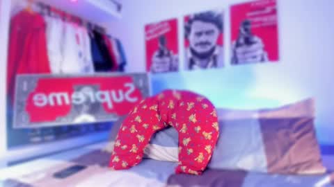 Snapshot of eren_blade_ chatting on December 18, 2025, 1:33 am Tht BOSS Eren online show from December 18, 2025, 1:33 am