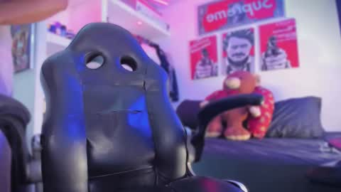 Snapshot of eren_blade_ chatting on February 14, 2026, 4:42 am Tht BOSS Eren online show from February 14, 2026, 4:42 am