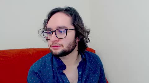 Eren online show from December 23, 2025, 3:26 am