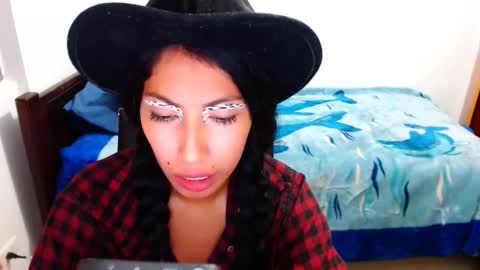 Snapshot of eren_mikasa chatting on September 17, 2025, 11:39 pm sofia online show from September 17, 2025, 11:39 pm