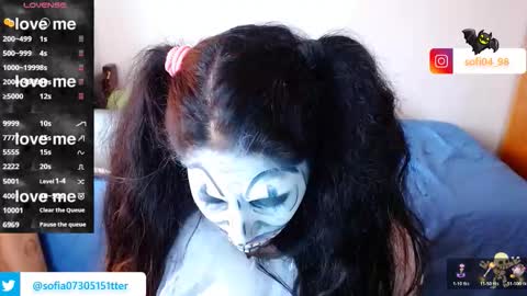 sofia online show from November 5, 2025, 2:50 pm