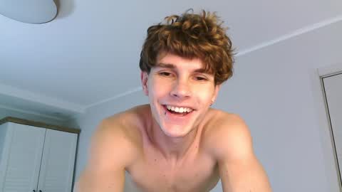 Snapshot of eric_crush chatting on December 15, 2024, 3:56 am Eric Crush online show from December 15, 2024, 3:56 am