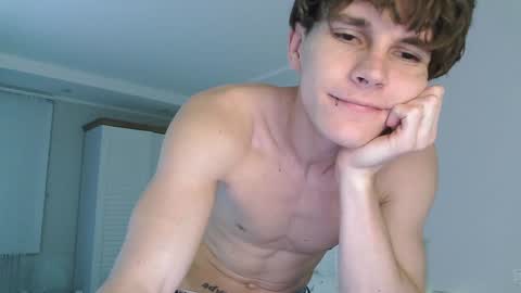 Snapshot of eric_crush chatting on December 18, 2024, 3:58 am Eric Crush online show from December 18, 2024, 3:58 am