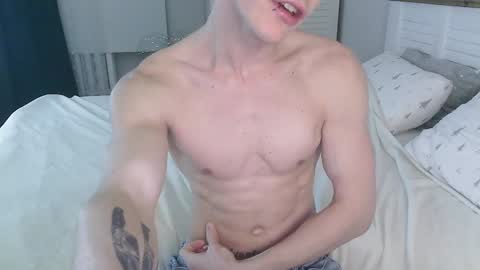 Snapshot of eric_crush chatting on January 15, 2025, 3:43 am Eric Crush online show from January 15, 2025, 3:43 am