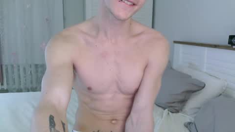 Snapshot of eric_crush chatting on February 15, 2025, 3:42 am Eric Crush online show from February 15, 2025, 3:42 am