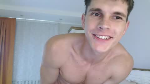 Snapshot of eric_crush chatting on September 9, 2025, 4:12 am Eric Crush online show from September 9, 2025, 4:12 am