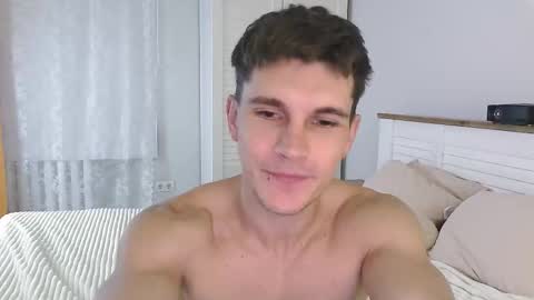 Snapshot of eric_crush chatting on September 17, 2025, 4:14 am Eric Crush online show from September 17, 2025, 4:14 am