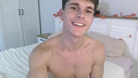 Snapshot of eric_crush chatting on September 30, 2025, 4:01 pm Eric Crush online show from September 30, 2025, 4:01 pm