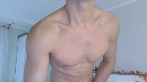 Snapshot of eric_crush chatting on October 1, 2025, 4:07 am Eric Crush online show from October 1, 2025, 4:07 am