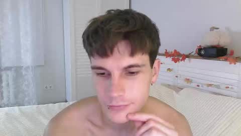 Snapshot of eric_crush chatting on October 21, 2025, 4:13 am Eric Crush online show from October 21, 2025, 4:13 am