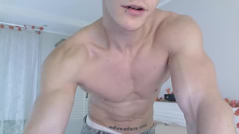 Snapshot of eric_crush chatting on November 9, 2025, 7:28 am Eric Crush online show from November 9, 2025, 7:28 am