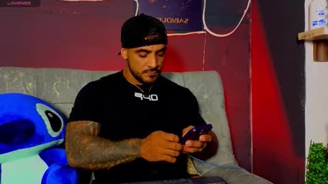 Snapshot of eric_harrison1 chatting on February 17, 2026, 1:46 am Brayan online show from February 17, 2026, 1:46 am