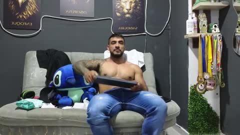 Snapshot of eric_harrison1 chatting on February 21, 2026, 12:44 am Brayan online show from February 21, 2026, 12:44 am