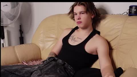    online show from December 11, 2024, 2:44 pm