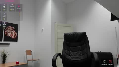    online show from October 3, 2025, 1:52 pm