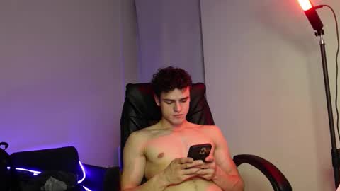    online show from October 11, 2025, 5:33 pm