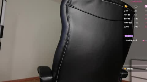    online show from October 28, 2025, 2:42 pm