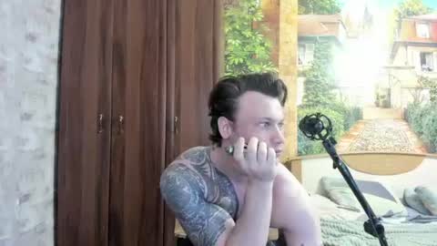 Eric online show from October 31, 2025, 8:59 am