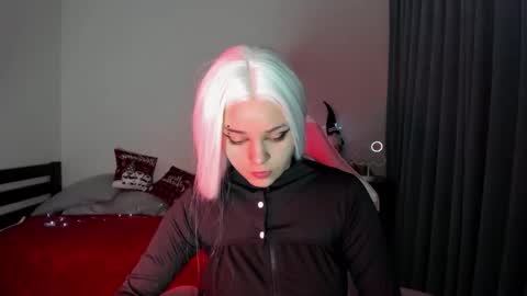 Erica online show from December 28, 2024, 7:43 pm