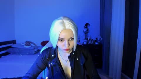 Erica online show from January 27, 2025, 8:07 pm