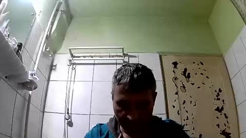 Snapshot of ericboy32 chatting on December 29, 2024, 3:54 am eric online show from December 29, 2024, 3:54 am