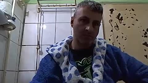 Snapshot of ericboy32 chatting on January 14, 2025, 6:49 pm eric online show from January 14, 2025, 6:49 pm