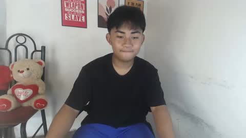 erick_cummer30 online show from April 19, 2026, 2:44 am