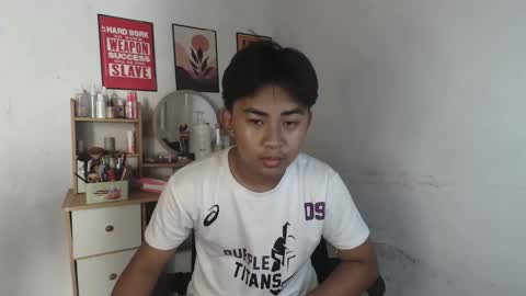 erick_cummer30 online show from May 3, 2026, 5:57 am