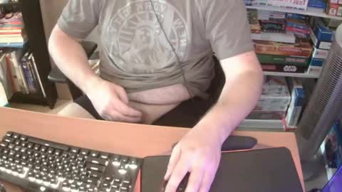 Snapshot of erik_dapper chatting on May 5, 2026, 12:35 pm Erik Dapper online show from May 5, 2026, 12:35 pm