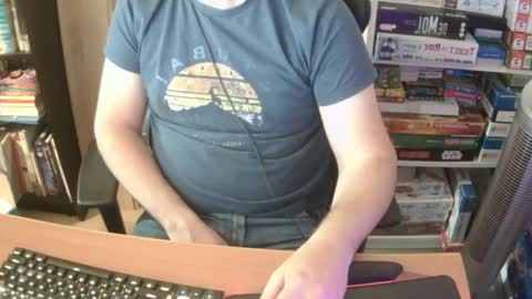Snapshot of erik_dapper chatting on May 6, 2026, 7:02 am Erik Dapper online show from May 6, 2026, 7:02 am