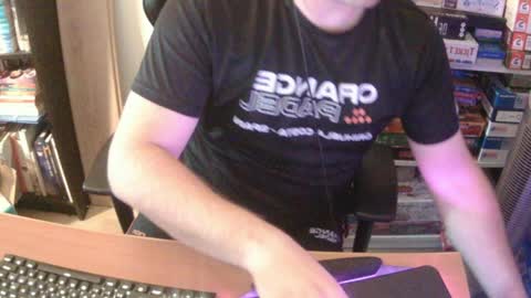 Snapshot of erik_dapper chatting on May 22, 2026, 6:57 pm Erik Dapper online show from May 22, 2026, 6:57 pm