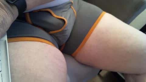 Snapshot of erik_erik311 chatting on December 5, 2024, 12:44 pm Erik online show from December 5, 2024, 12:44 pm