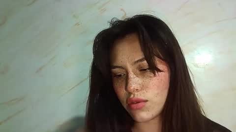 Erika online show from March 14, 2026, 5:35 am