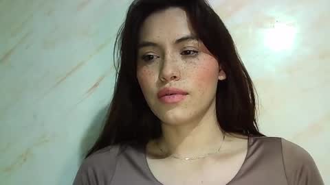 Snapshot of erika_depp chatting on May 24, 2026, 4:39 am Erika online show from May 24, 2026, 4:39 am