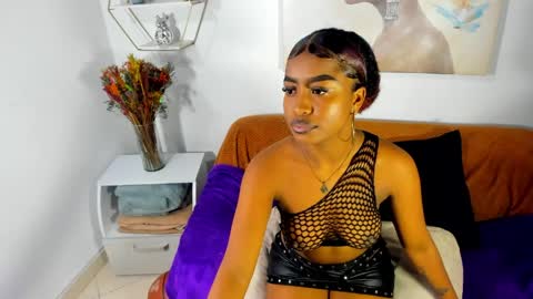 E R I K A  - L  Y R I C S online show from March 29, 2026, 2:44 am