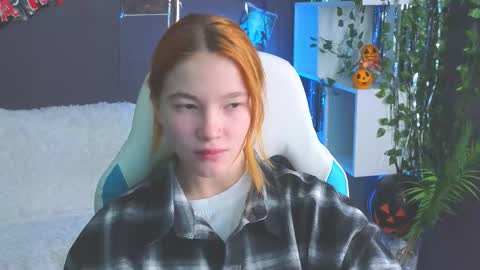 Snapshot of erikabrian chatting on November 1, 2025, 2:35 am erikabrian online show from November 1, 2025, 2:35 am