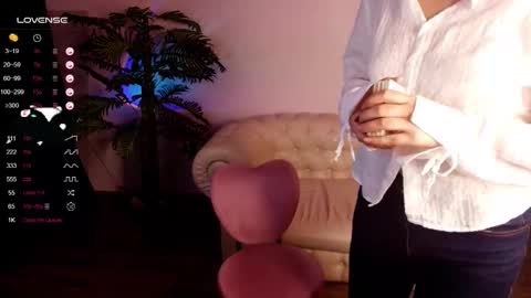 Erika online show from October 2, 2025, 2:29 am