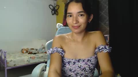 erina_1 online show from January 9, 2025, 4:41 am