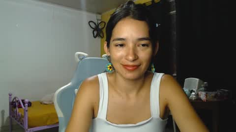 erina_1 online show from January 23, 2025, 11:26 pm