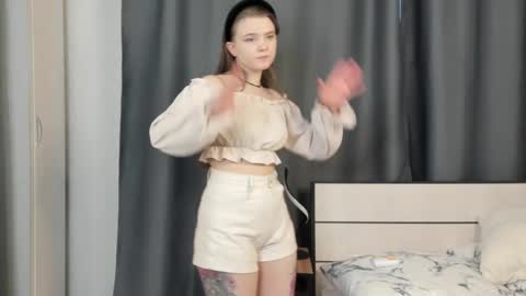 Melissa online show from October 10, 2025, 2:43 am