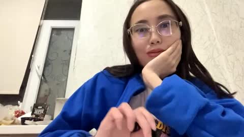 Luna online show from May 24, 2026, 8:47 pm