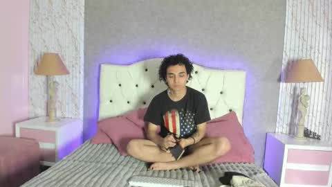 Eris y Erian online show from January 5, 2026, 8:01 pm